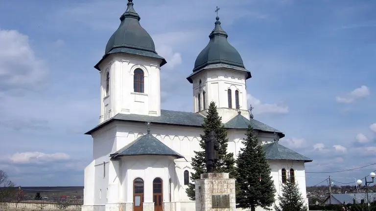 Catedrala Episcopală Huși - Huşi