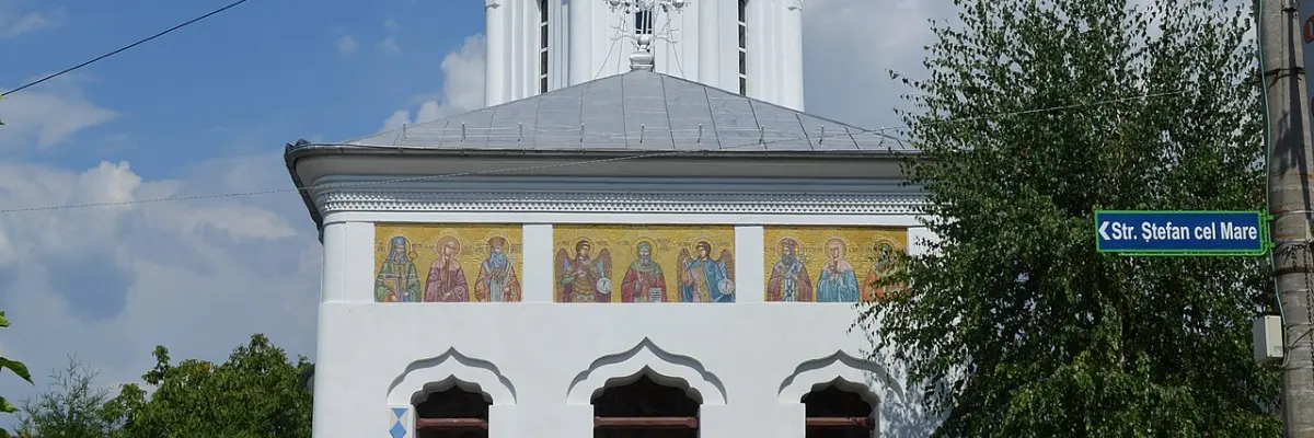 Biserica Sfinţii Voievozi