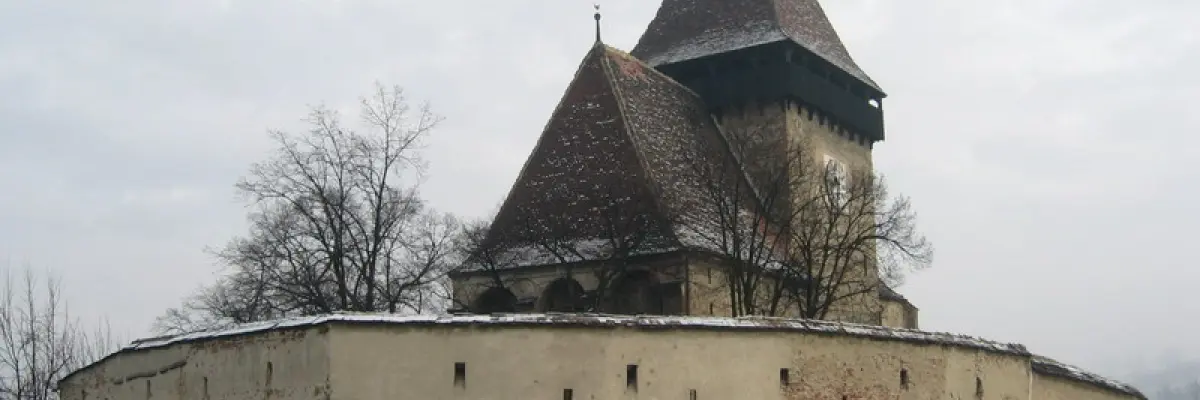 Biserica fortificată din Axente Sever