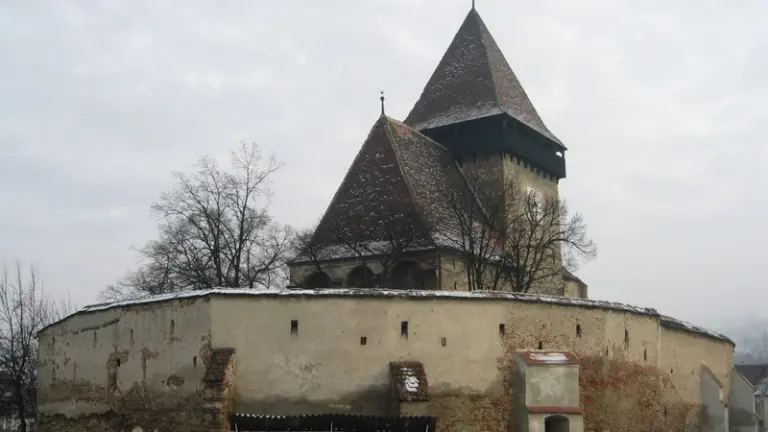 Biserica fortificată din Axente Sever - Axente Sever