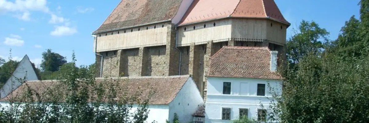 Biserica fortificată din Brădeni