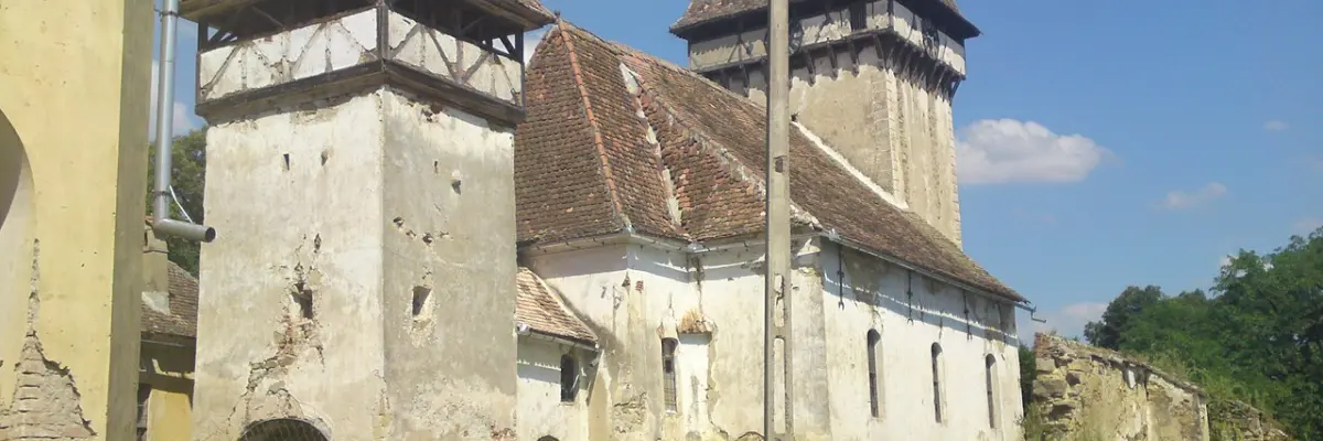 Biserica fortificată din Vărd