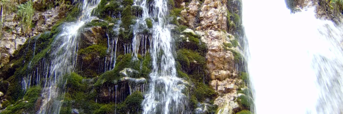 Cascada Urlătoarea