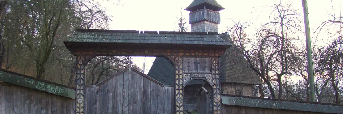 Biserica de Lemn Sfinții Arhangheli