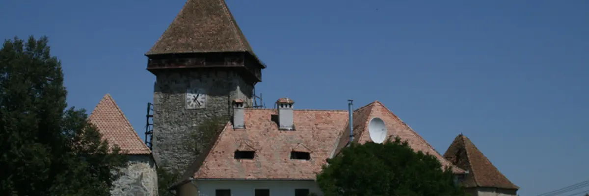 Biserica fortificată din Drăușeni