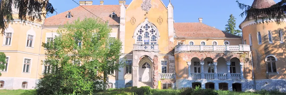 Castelul Ugron