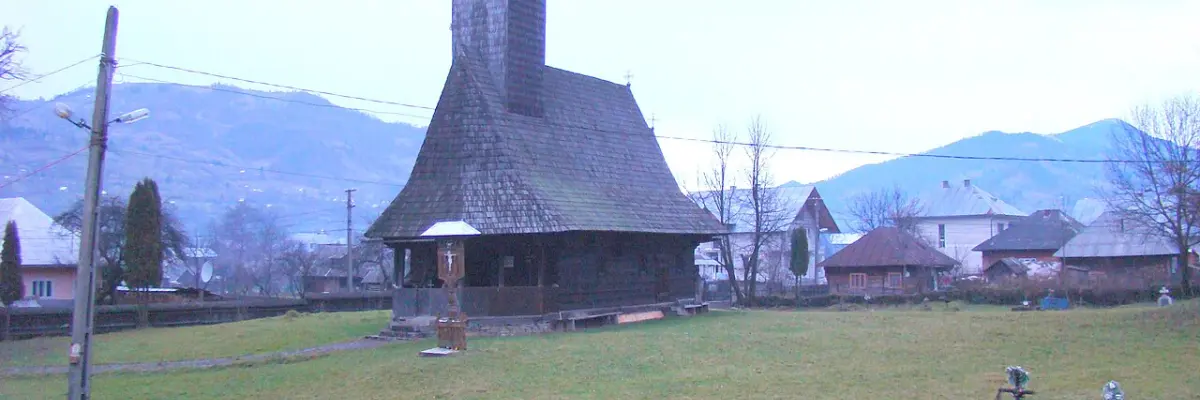 Biserica de lemn din Poienile de sub Munte